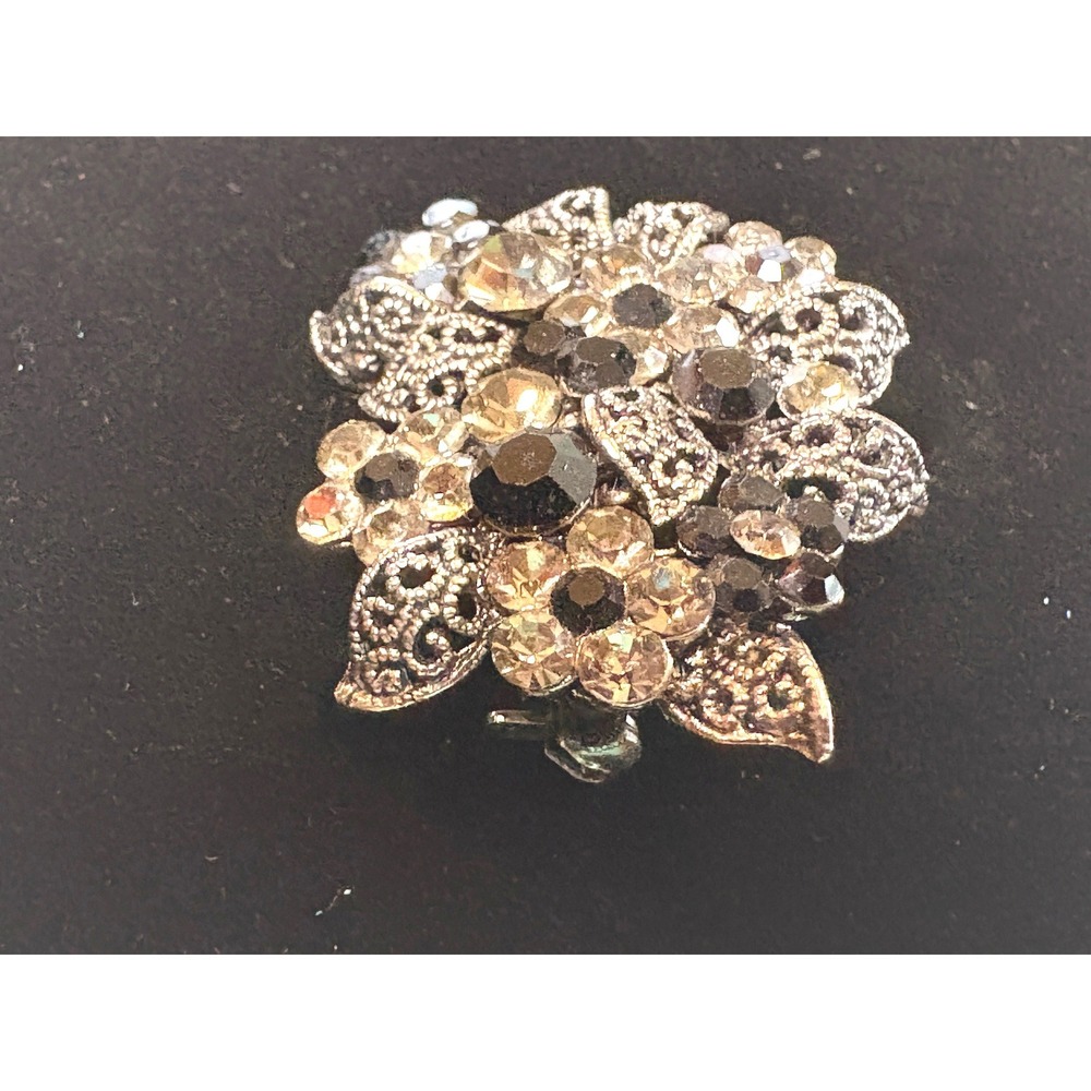 Vintage Style Smoky Grey Rhinestone Floral Cluster Brooch Silver Tone Filigree